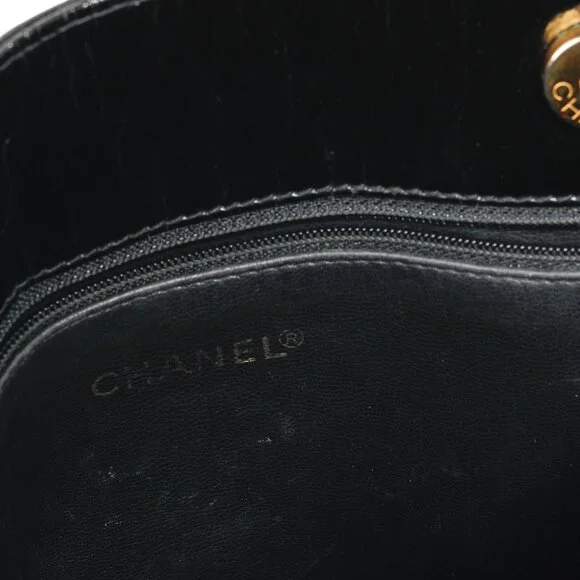 Chanel Vintage Black Patent Gold Plated CCs Shoulder bag - Picture 14 of 15